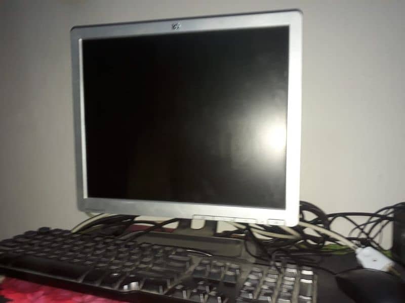 Dell desktop i3 6 generation 4