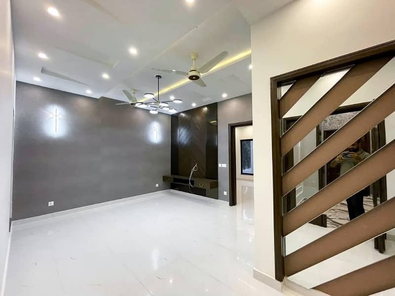 Brand new 10 Marla Beautifully Designed Modern House for Rent in DHA Phase 8 Ex Air Avenue 10