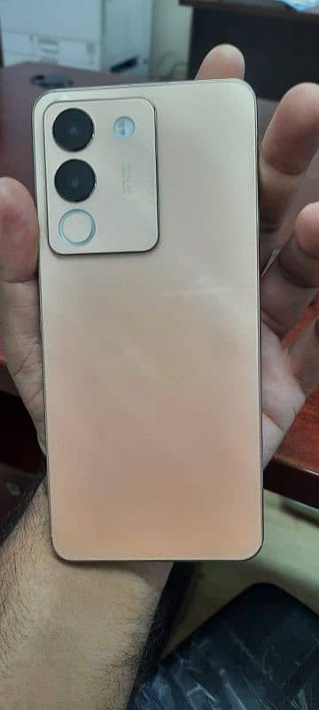 vivo V29e awesome condition 4