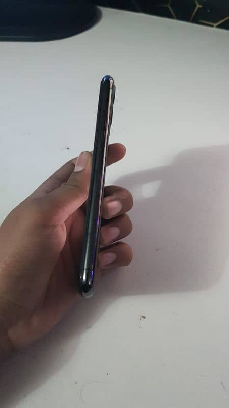 iphone 11 pro 256 Gb ESim 2Month Time 2