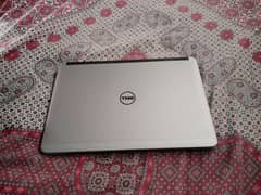 good laptop Condition 10by08 all oaky