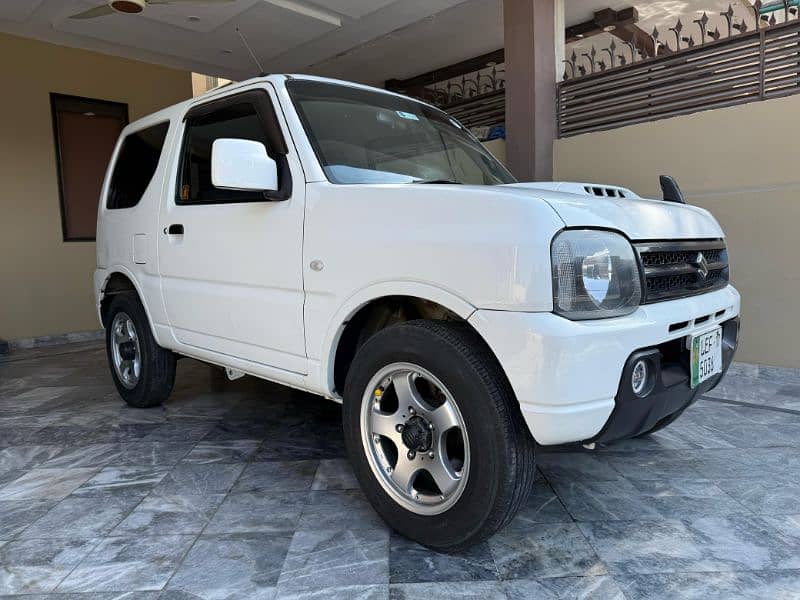 Suzuki Jimny 2014 1