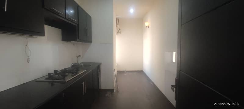 40x80 Upper Portion For Rent In D. 12 3