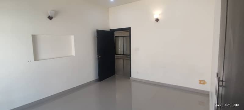 40x80 Upper Portion For Rent In D. 12 0