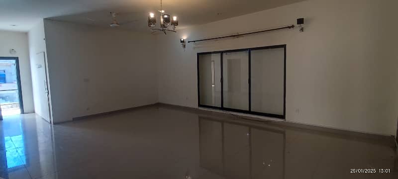 40x80 Upper Portion For Rent In D. 12 4