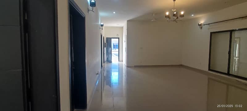 40x80 Upper Portion For Rent In D. 12 9