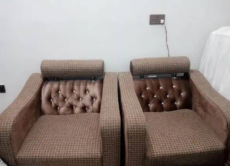 Sofa for sale 0