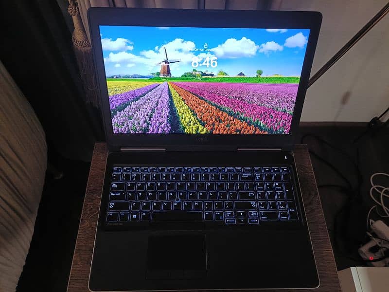 DELL Precision 7520 laptop 1