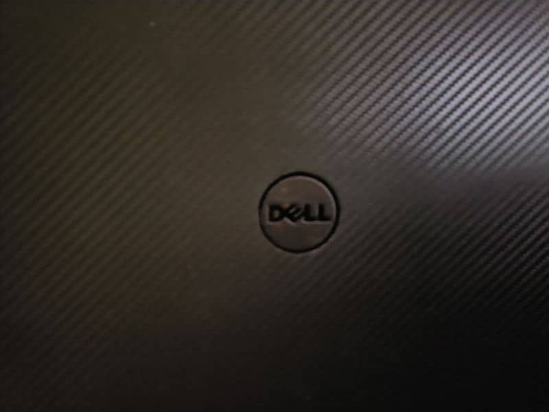 DELL Precision 7520 laptop 2