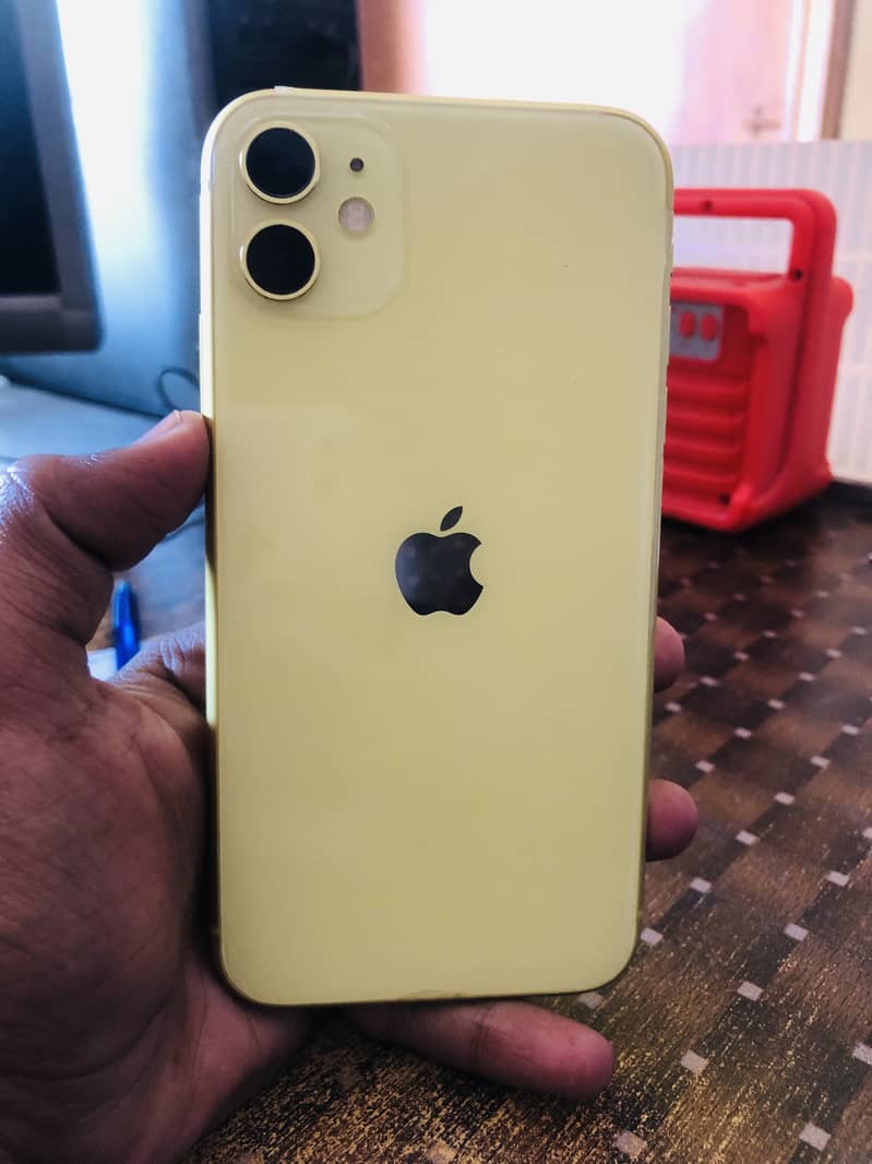 Apple iPhone 11 3