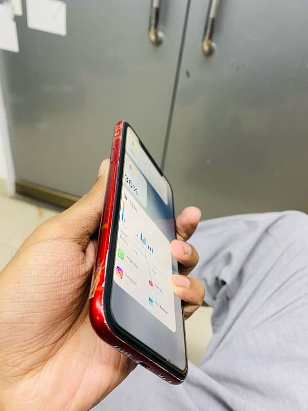 iPhone XR (PTA approved) 4