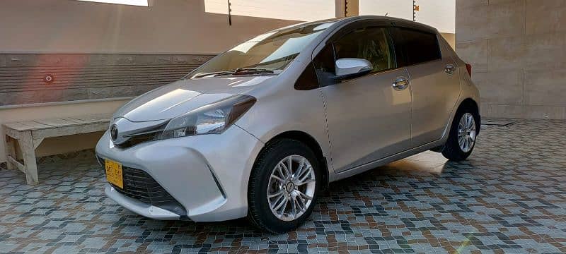 Toyota Vitz 2014 4