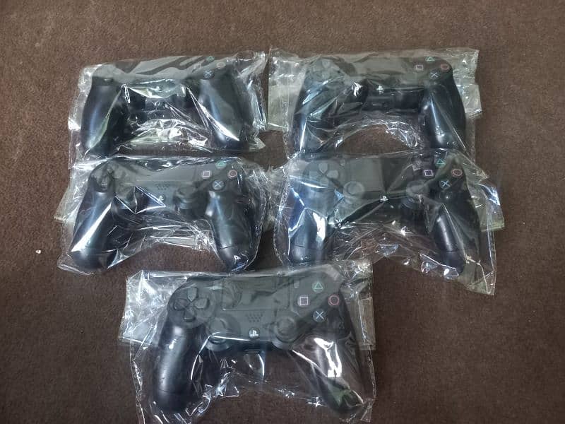 Ps4 Orignal and Master Copy Controller available 5