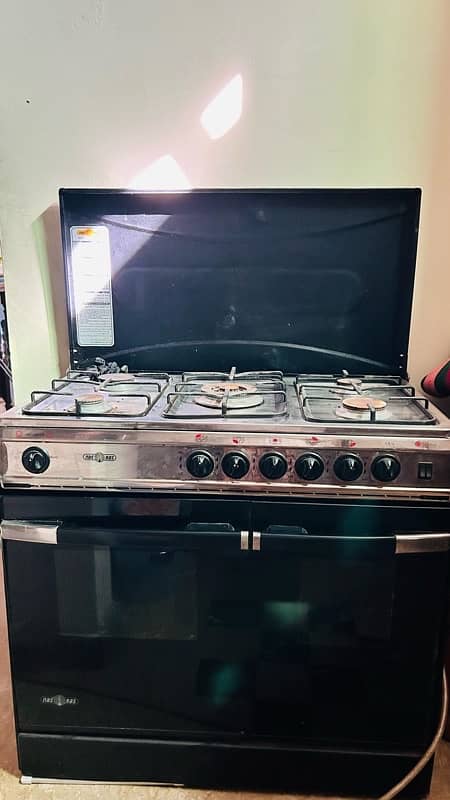 NAS GAS almost new not even rust stove and oven 6