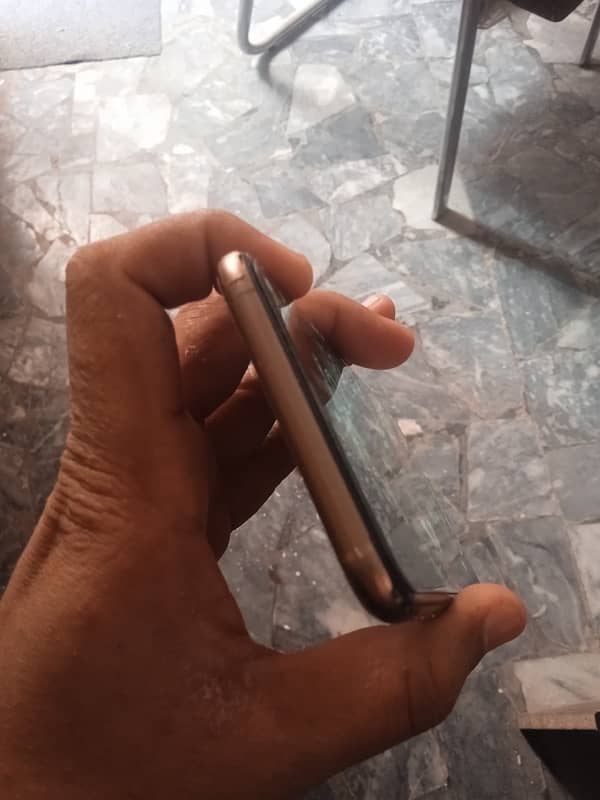 iPhone XS Max 64 PTA approved 1