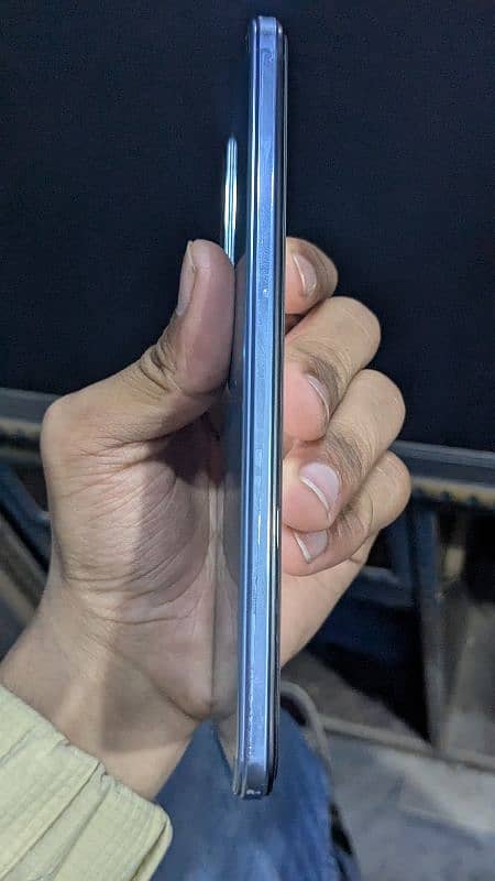 VIVO V23E 1