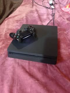 ps4 slim 500gb with 2 controllers