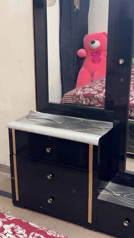 Dressing table 5