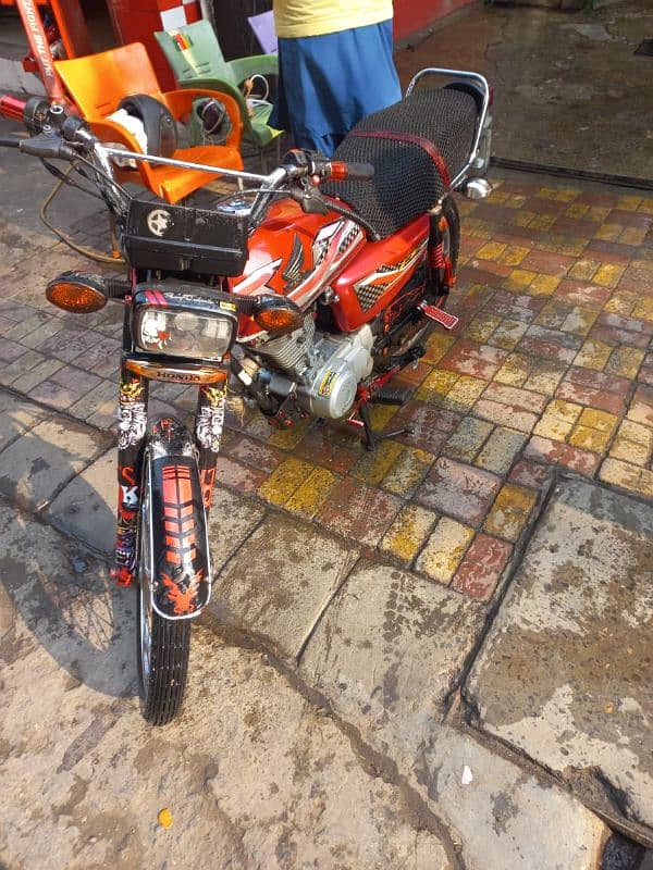 Honda 125 Good Condition 3