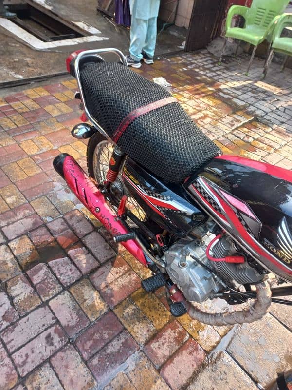 Honda 125 Good Condition 9