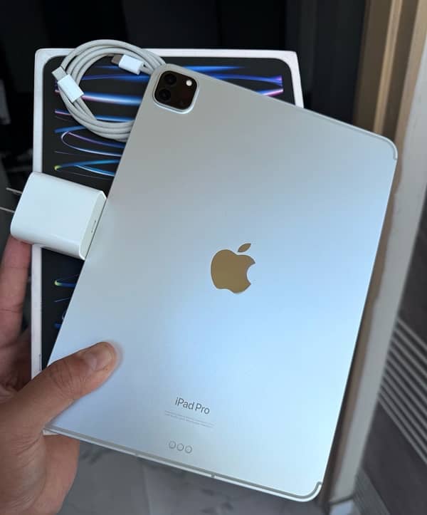 Ipad Pro M2 4rd Generation (Cellular) 128GB Silver 0