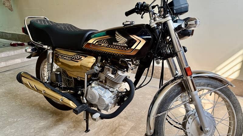 CG 125 golden special addition 5