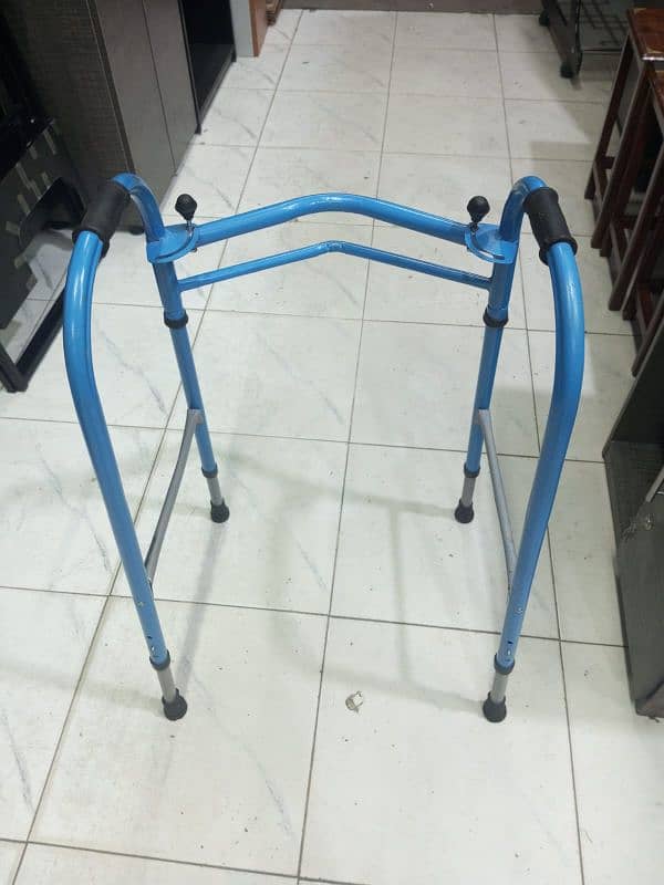 patient walker / patient stand / sargical 7