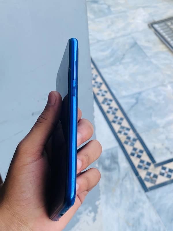 Redmi Note 8 4/64 Dual sim  Pta Approved With box 8