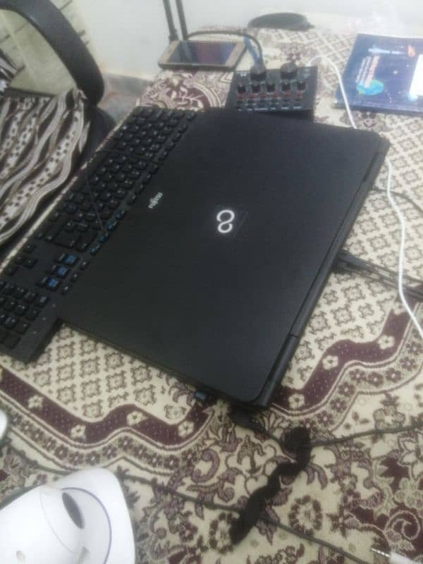 8 Gb Ram 128 ssd 500 gb hard laptop 1