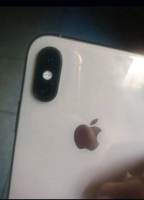 I phone xs 64gb factory unlock non pta 2