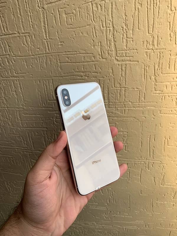 apple iPhone x pta approved /- 03461809478 6