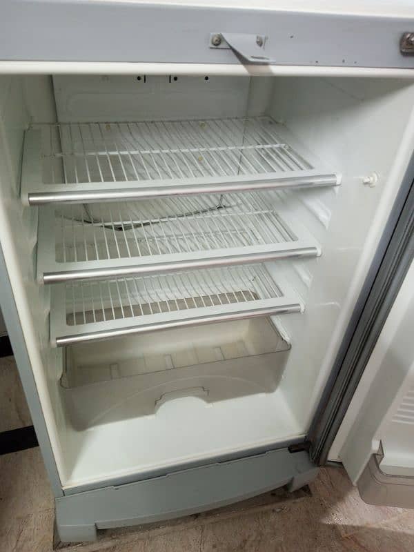 Dawlance Refrigerator 5