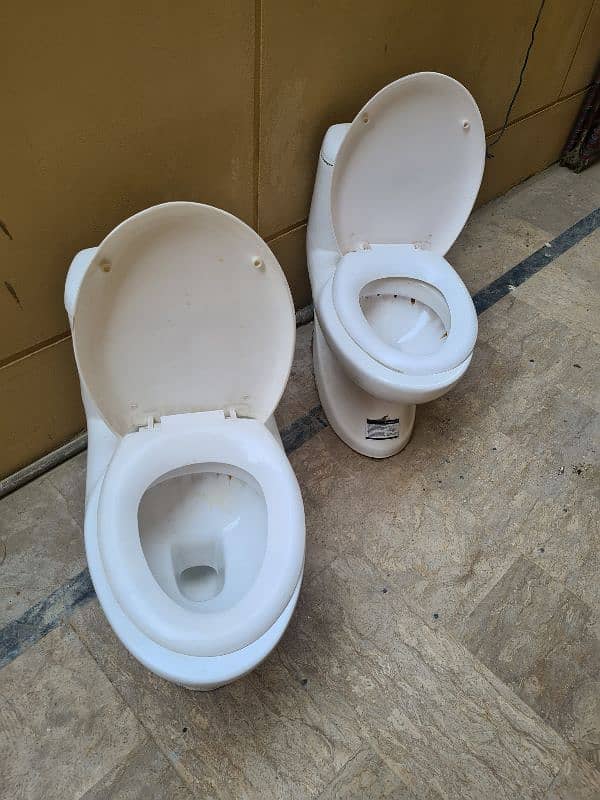 Toilet Commodes 2