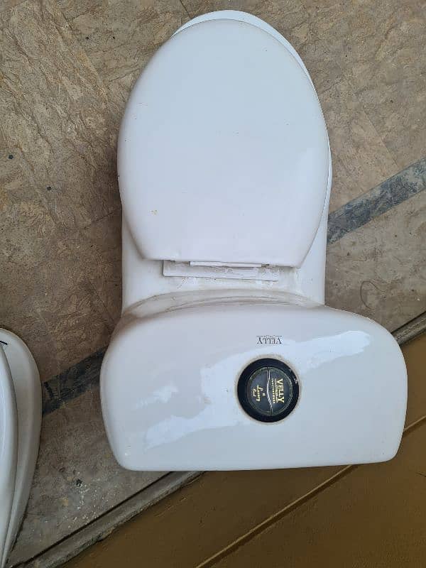 Toilet Commodes 5