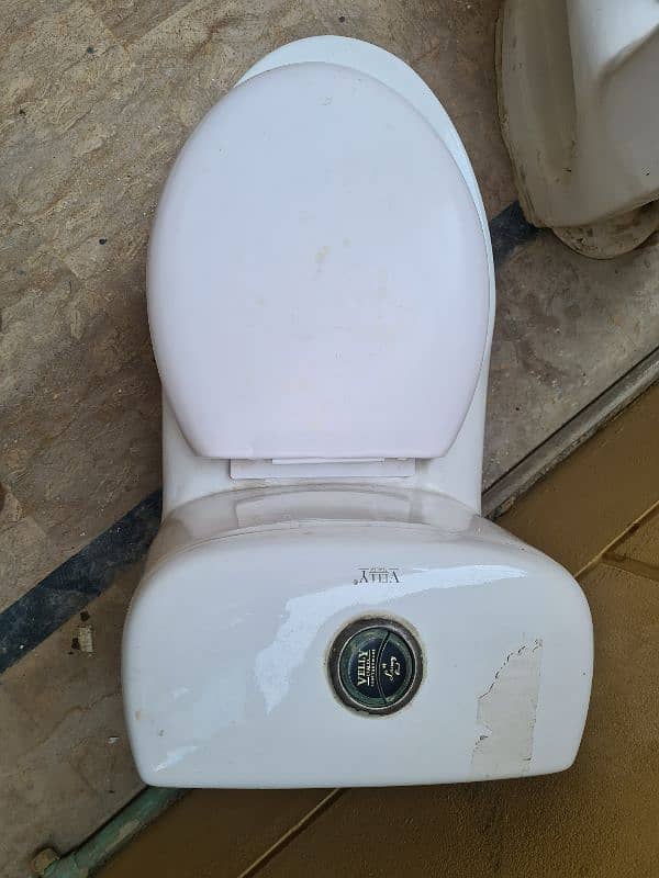 Toilet Commodes 6