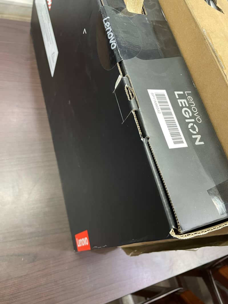 Lenovo Legion Pro 7  Core i9 13th Gen 32GB/1TB RTX 4090 New 3