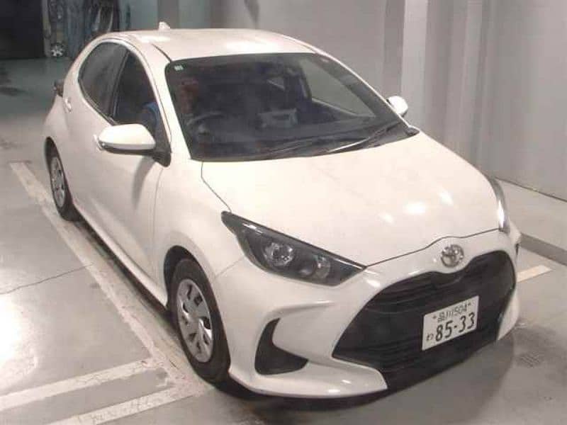 Toyota Yaris X Hatchback 2022 model import 2025 4 Grade auction sheet 0