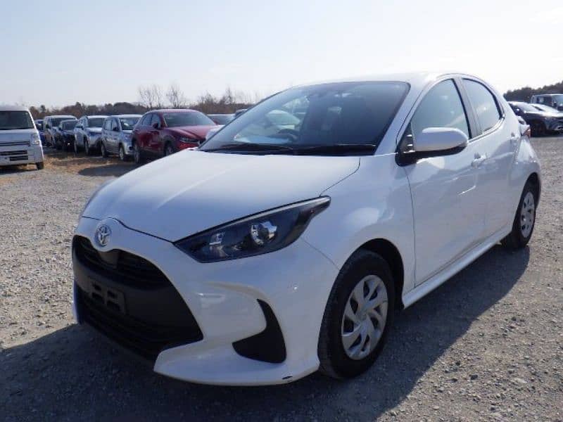 Toyota Yaris X Hatchback 2022 model import 2025 4 Grade auction sheet 6