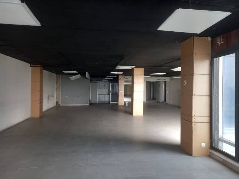 Prime Location Commercial 22150 Sq. Ft Office In Main Boulevard Gulberg 8