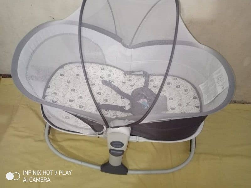 Baby cot in a very good condition 0