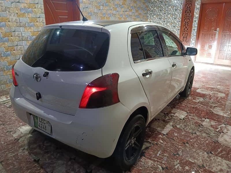 Toyota Vitz 2007 6