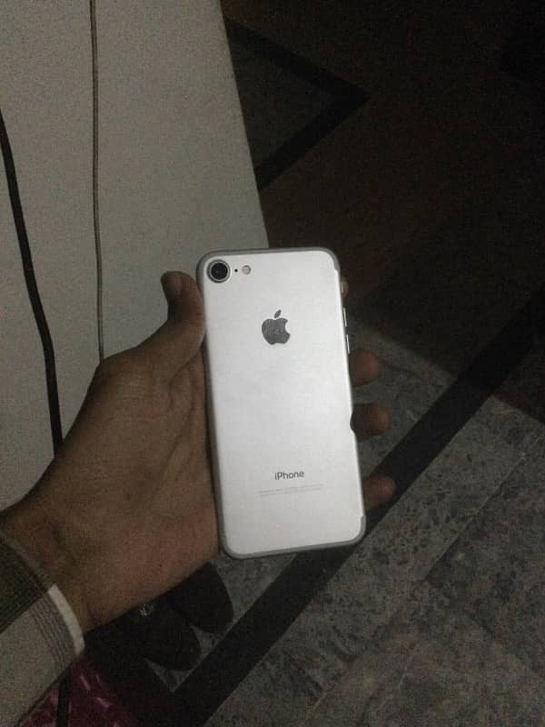 iphone 7 128 gb pta aprove but sim bypass all sim work life time 2