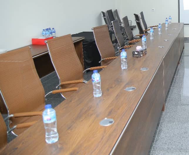 Conference/meeting room furniture premium quality. 1