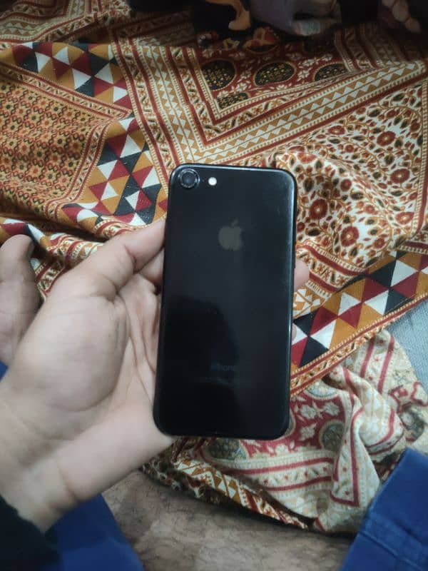 iphone 7 (128GB) official pta approved 9