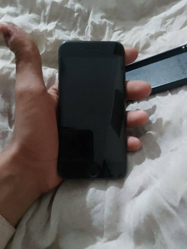 iphone 8 with good condition Non Pta . 7