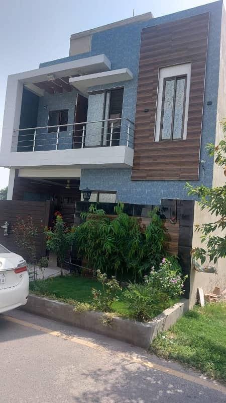 5 MARLA BRAND NEW HOUSE FOR SALE 0