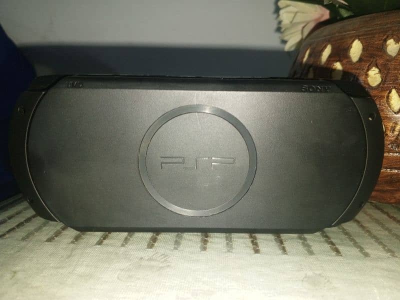 Psp E1002 street very rare charcoal black colour 2