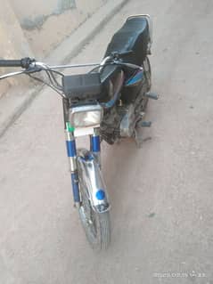 honda 125 2010 model Punjab Sialkot no for sale Whatsapp 03165776834