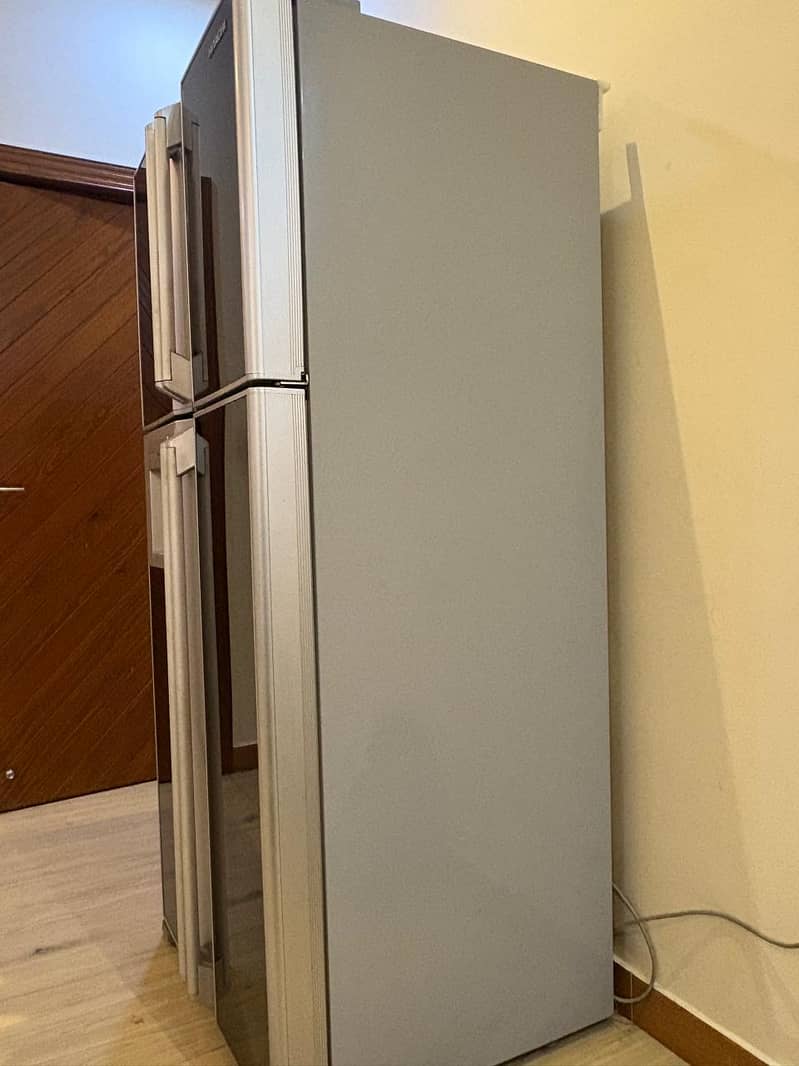 Hitachi French Door Refrigerator R-W660 8