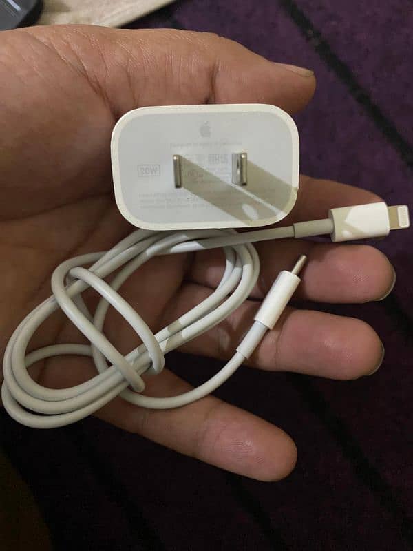 apple original charger of 20 watt with 100 percent original cable 1